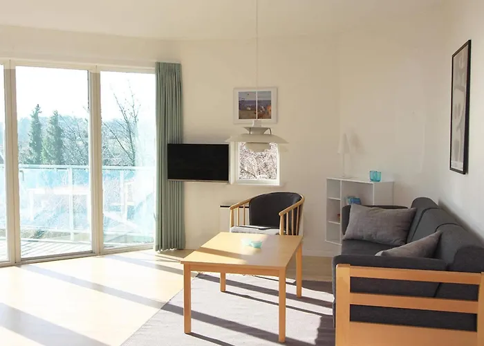 6 Person Holiday In